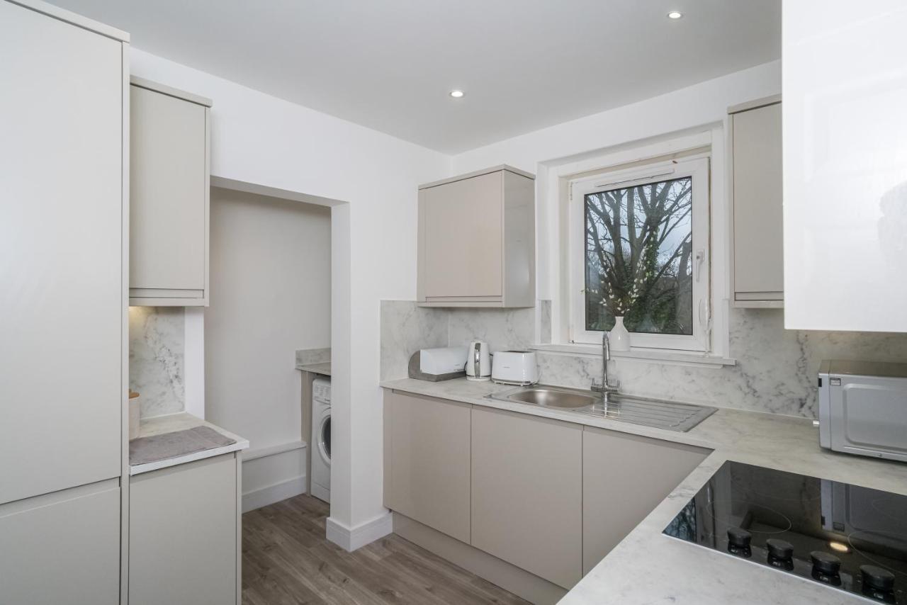 Pass The Keys Cosy And Spacious 2 Beds Flat With - Free Parking Эдинбург Экстерьер фото