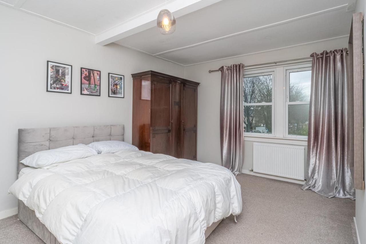 Pass The Keys Cosy And Spacious 2 Beds Flat With - Free Parking Эдинбург Экстерьер фото
