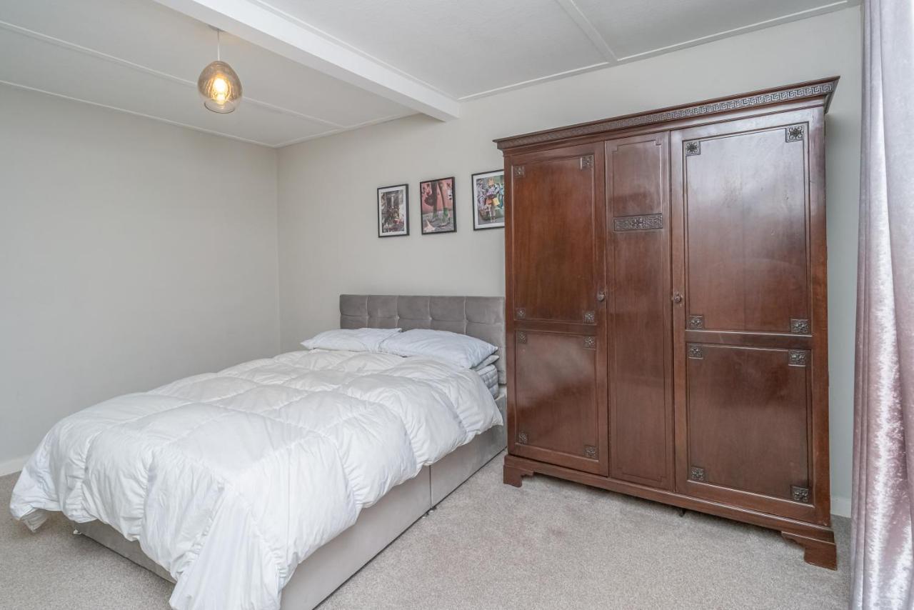 Pass The Keys Cosy And Spacious 2 Beds Flat With - Free Parking Эдинбург Экстерьер фото